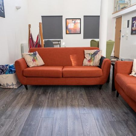Stunning Mezzanine Apartment Near City Centre 卡迪夫 外观 照片