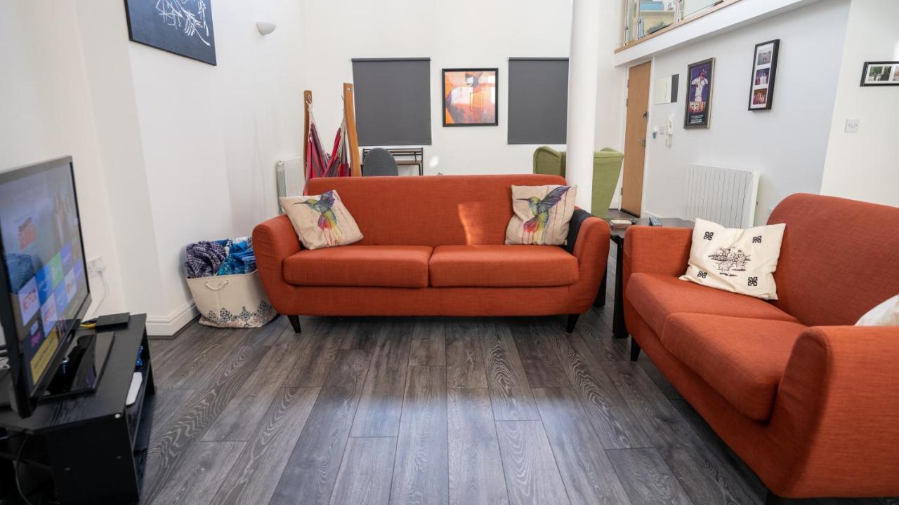 Stunning Mezzanine Apartment Near City Centre 卡迪夫 外观 照片